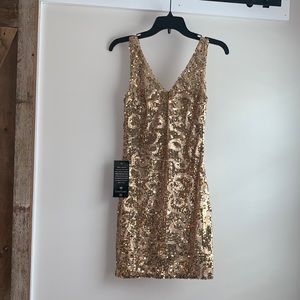 NWT Bebe dress size Small